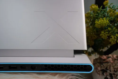 ALINEWAER X16 R1/INTEL I7-13700H/ram16 gb ddr5/disk 1024 gb ssd/nvidia RTX 4060/16 pouce 2.5K 240Hz 