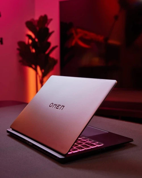 HP OMEN 14 TARNSCEND OLED/ULTRA 9-185H/32GB DDR5/1024gb ssd/NVIDIA RTX 4060/14.5  POUCE 2.8K  OLED