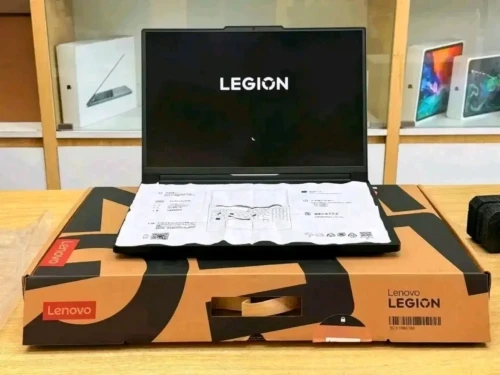 LENOVO LEGION 5/ULTRA 7-255HX/RAM 16GO DDR5/ 1TB SSD/NVIDIA RTX 5060 8GB/16.1POUCE 2.5K 165HZ OLED