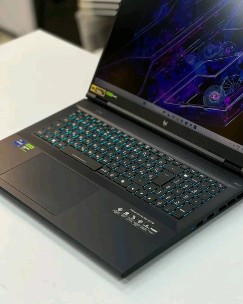 ACER PREDATOR HELIOS 18/INTEL I7-14650HX/16GB DDR5/1024GB SSD/RTX 4060 08GB/18 POUCE  FHD+ 165HZ 