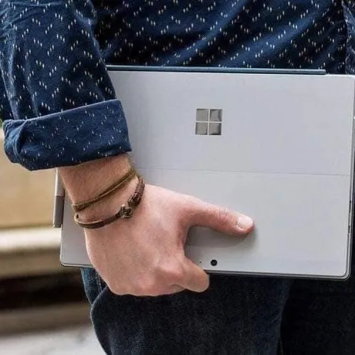 MICROSOFT SURFACE PRO 8/intel i5-1145G7/ram 16 ddr4  4270MHZ/disk 256gb ssd/ 13 pouce  3k TACTILE  