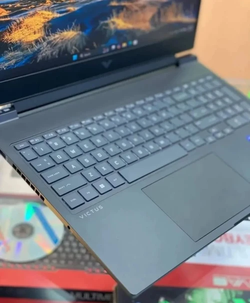 HP VICTUS 16 2025/INTEL I7-14700HX/16GB DDR5/1024 GB SSD/RTX 4070 8GB/16 POUCE FHD 144HZ