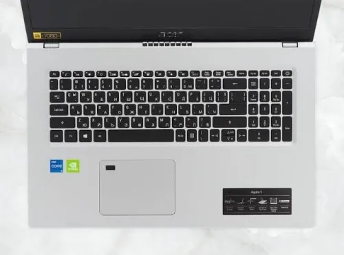 ACER ASPIRE 5 8  gb ddr4 512 gb ssd  invidia geforce MX350