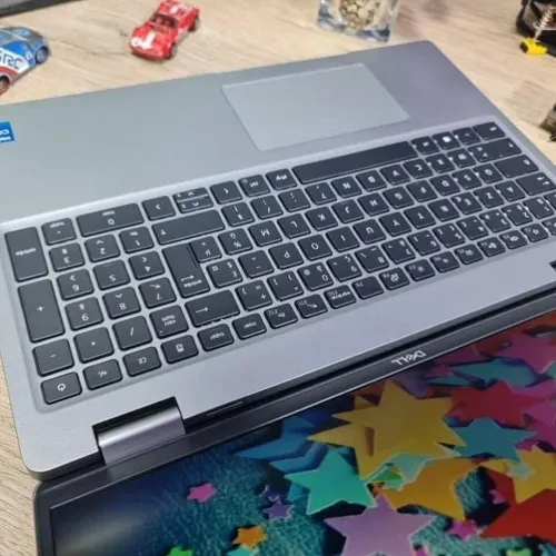 DELL LATITUDE 5520 i5 vpro/I5 -1135G7/16gb ddr4/256 gb ssd/intel iris xe graphique 4gb/15.6  fhd