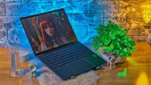HP DRAGONFLY G4 2023/INTEL I5-1355U/32GB/512  gb ssd/intel iris  xe graphique 4gb/ 13.5  FHD  IPS  