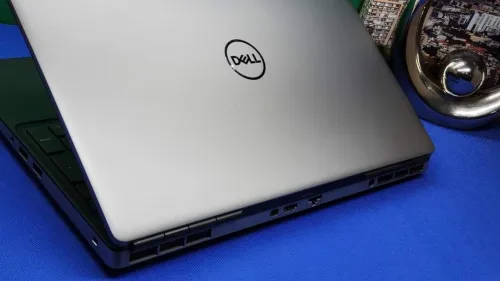 dell précision 3551 station INTEL I7-10850H 16GB DDR4 1T  SSD NVEM INVIDIA QUADRO T2000   