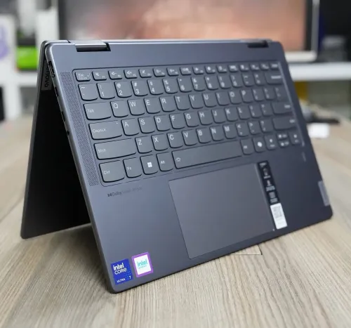  LENOVO YOGA 7I 2IN1 2025  AVEC STYLET/ULTRA 7-155U/RAM 16GB/5112GB SSD/ECRAN 14 X360 TACTILE