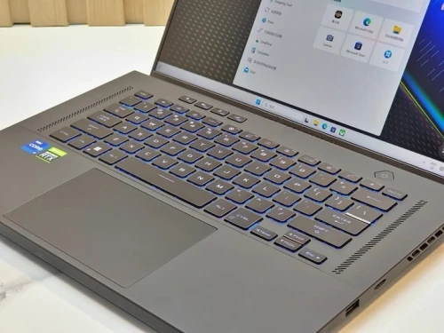 ASUS ZEPHYRUS M16 GU604V/INTEL I7-13700H/ RAM 16GB DDR5/DISK 512 GB  SSD/RTX 4050 06Gb/16.1 POUCE IPS 2.5k 240HZ