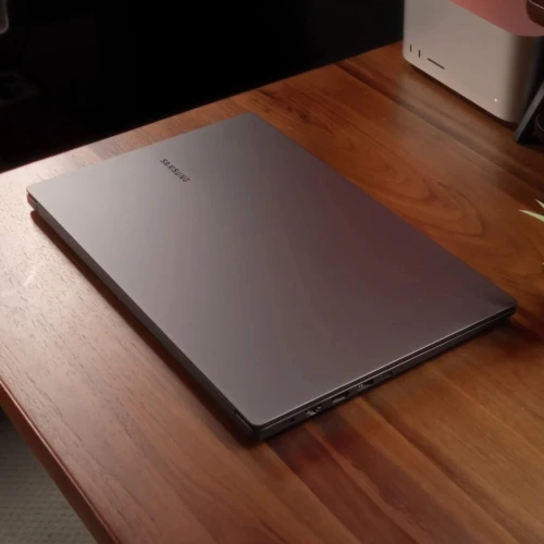 SAMSUNG GALAXY BOOK 3/INTEL I5-1335U/08 GB  DDR5/512 SSD/Intel IRIS XE GRAPHIQUE /15.6 P IPS FHD 