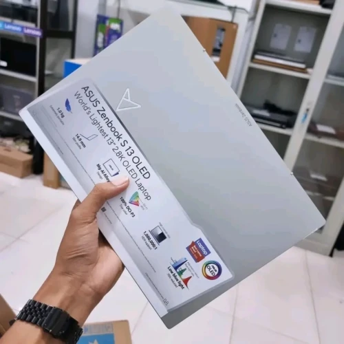 ASUS ZENBOOK S13  OLED/RYZEN 7-6800U 5GHZ/RAM 16GB/DISK 1TB SSD/ECRAN 13.3 3K OLED X360 TACTILE