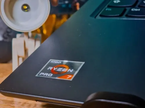 LENOVO THINKPAD L14 GEN 4 2023/ RYZEN 7 PRO 7730U 4.8 GHZ  /ram 16GB DDR4 3200 MHZ /disk 512 gb ssd nvum 4GEN /carte graphique /AMD RADEON 780M GRAPHIQUE 4GB /ecran 14 pouce ips FUH+