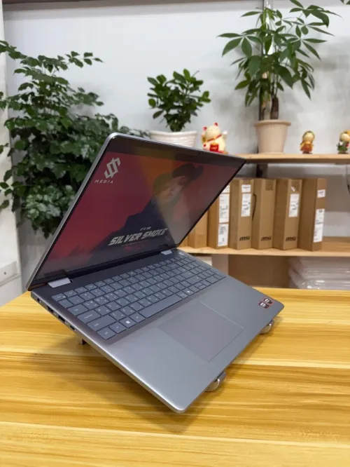DELL INSPIRON 16/AMD RYZEN 5-8540U/16GB DDR5 5600 MHZ/DISK 512 GB SSD/AMD  RADEON 740M