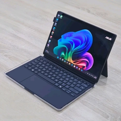 ASUS  ProArt PZ13 OLED/SnapdragonX PLUS/16GB DDR5/1TB SSD/ ECRAN 13.4 pouce 3k TACTILE