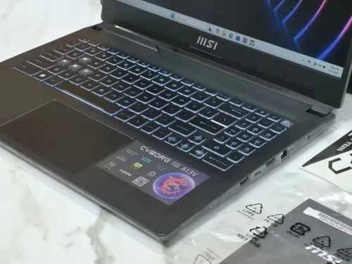 MSI CYBORG A13V 13TH intel i7-13620H 32GB DDR5 1024GB SSD RTX 4060 08GB ECRAN 15.6 FUH IPS 144 HZ