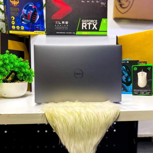 DELL PRECISION 5570 2023  station travail/I7-12800H VPRO 5GHZ/RAM 32GB DDR5/1TB SSD/NVIDIA RTXA1000 