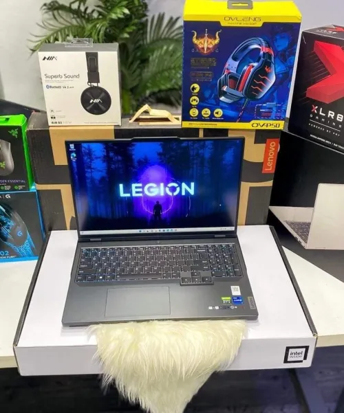 LENOVO Legion Pro 5 16IRX8 2023 i7-13700HX/RAM 32GB DDR5/ NVIDIA RTX4070 08GB/ECRAN 16 2K 240HZ