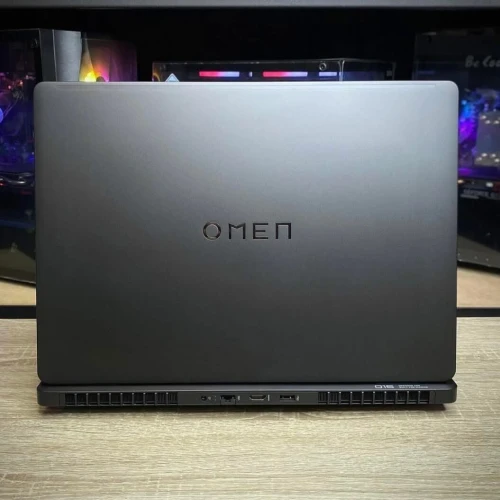 HP OMEN 16 MAX OLED 2025 ULTRA 9-275HX 64GB 6400MHz 2TB SSD RTX 5080 175WATT ECRAN 16 OLED 240 Hz