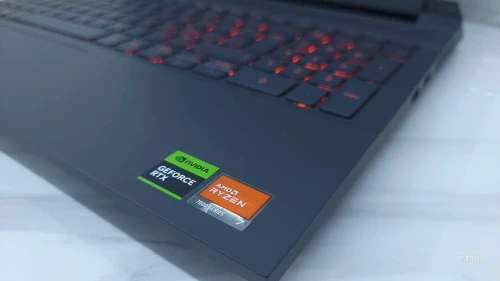 DELL GAMING G15 5553/RYZEN 7-7840HS/16GB DDR5/1024GB SSD/NVIDIA GEFORCE RTX 4060 8GB/15.6 FHD 165HZ