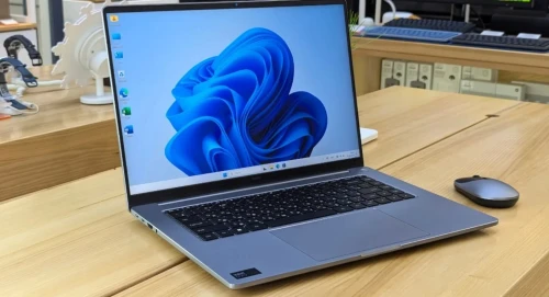 REDMI BOOK PRO 16/ULTRA 7-255H/32GB DDR5/1TB SSD/NTEL ARC TM 140V/16.1  IPS 3.1K 165HZ  