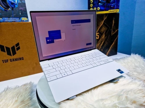 DELL XPS 13 PLUS 9320 12th 2023 INTEL I7-1260P/RAM 32GB ddr5/1TB  ssd/13.3  IPS 4K TACTILE