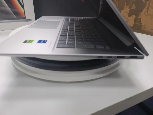  HP ENVY 17 2023/I7-1355U 5GHZ/RAM 16GB/512GB SSD/RTX 3050 4GB/ECRAN 17.3 POUCE 