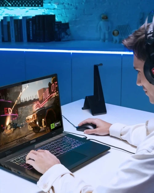 MSI CROSSHAIR 16 HX AI  2026/ULTRA 7-255HX /RAM 16GB DDR5/512GB SSD/NVIDIA RTX 5070 8GB/ECRAN 16 2.5K 240HZ