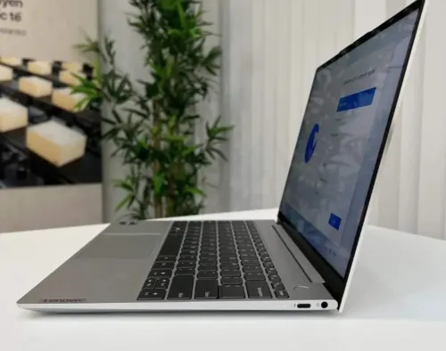  LENOVO THINKPAD 13X GEN 2/I7-1265U EVO/RAM 16GB DDR5/512GB SSD/ECRAN 13.3 3K 