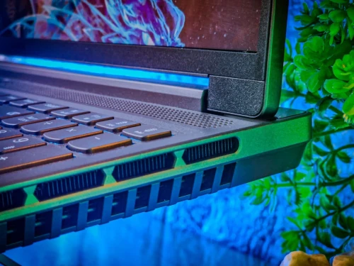 LENOVO LEGION 5 SLIM /RYZEN 7-7735HS/ RAM 16GB DDR5/1TB SSD NVME/RTX4070 08GB/16POUCE 2.5K 165HZ