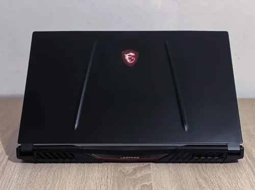 MSI LÉOPARD GL75 95FK intel I7 -9750H 4.3ghz 16 gb ddr4 3000 hz 2TB  ssd 2068GB RTX 2070 8GB UP 24GB