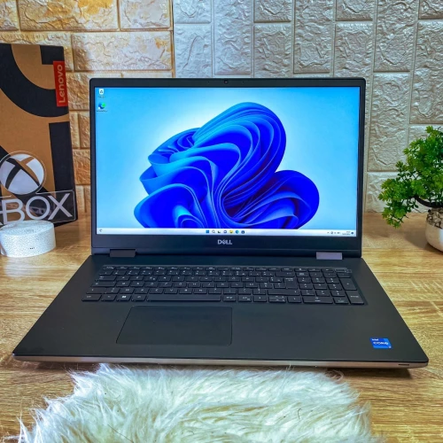 DELL PRECISION 7770 2023 station travail/I7-12850HX 5.5GHZ/RAM 32GB DDR5/1TB SSD/RTXA3000 12GB/17 P