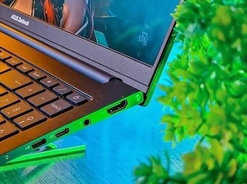 ASUS  ZENBOOK 15 OLED/RYZEN 7-7735U/RAM 16GB  DDR5 4800MHZ/DISK 512GB SSD/ 15,6 POUCE 2.8K OLED120hz