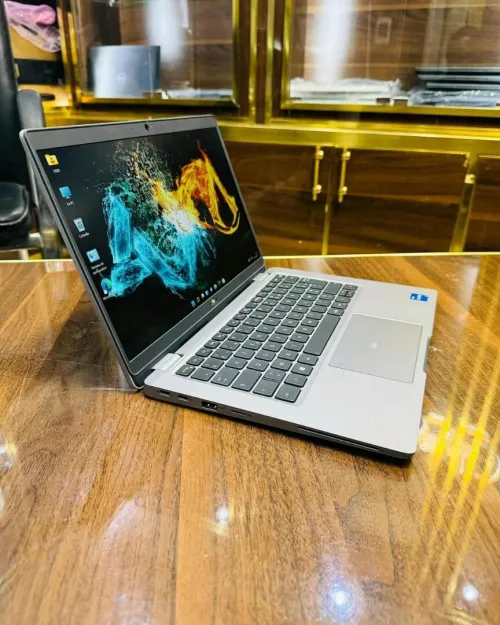  DELL LATITUDE 5330 VPRO/I5-1235U/16GB DDR5/512gb ssd /intel iris xe graphique  4gb/14.1 pouce FUHD+