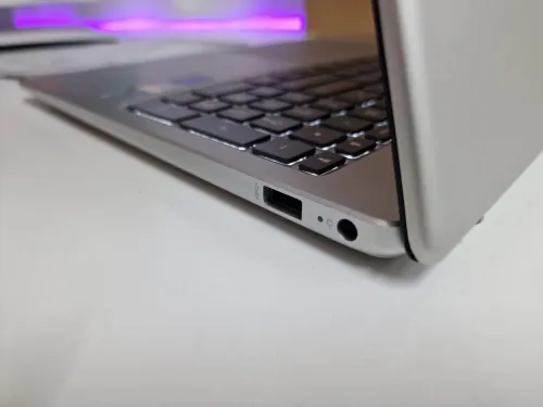 HP LAPTOP 15 2025/INTEL ULTRA 5-120U/16GB DDR5/1024 GB SSD/15.6 POUCE FHD+ IPS