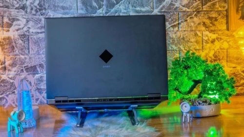 HP OMEN GAMING 17/i7-13700HX/32GB DDR5/1TB SSD/RTX4070 8GB/17.3" IPS 2560x1600 165Hz