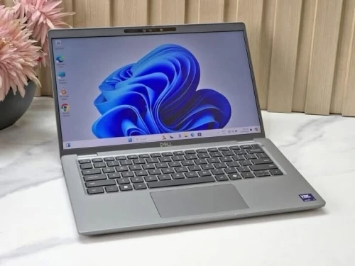 DELL LATITUDE 5450  2024 ULTRA 7 PRO /INTEL ULTRA 7 165U /RAM 16GO  DDR5  /disk 512 gb ssd nvum/ecran 14.1pouce IPS FHD