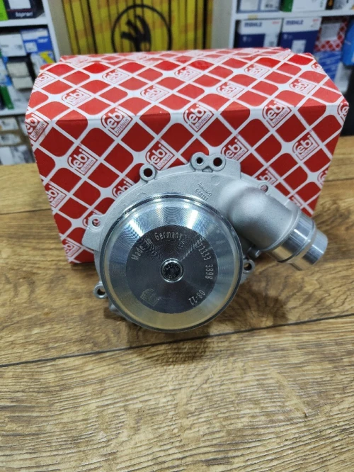 Pompe a EAU OM651 FEBI 172333
