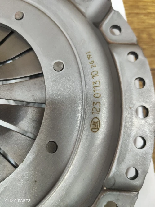 Kit d'embrayage Mercedes Benz OM602 OM603 OM605
