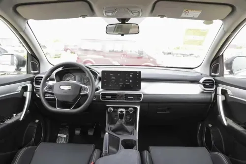 Geely Coolray 2026 