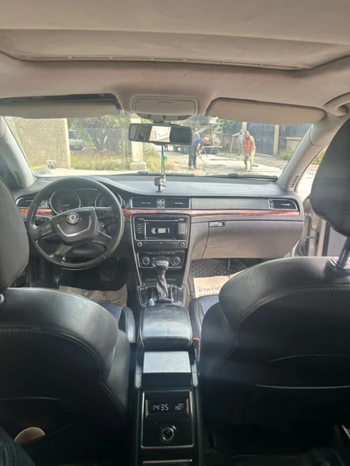Skoda Superb 2012 Présidentielle