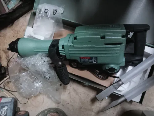 Marteau piqueur Bosch 3000w