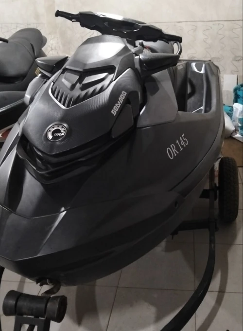 Jet-ski