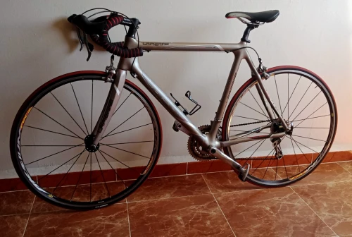 Vélo فيلو كورس كاربون اوريجنال فرونسي