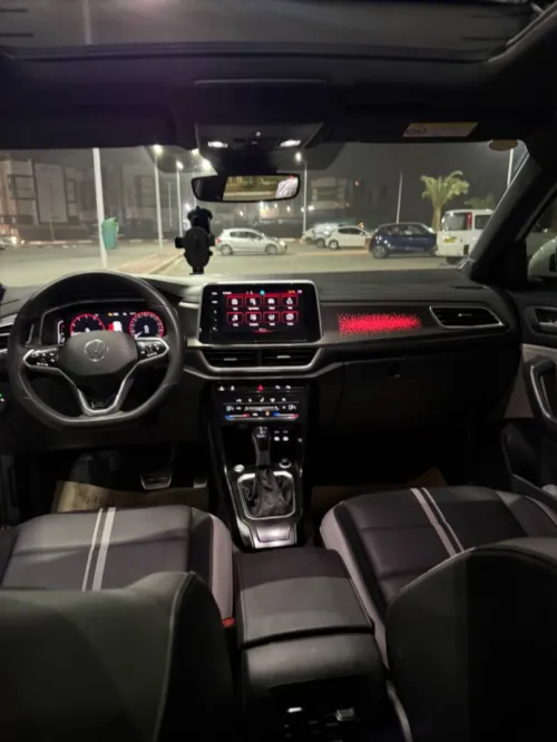 Volkswagen T-Roc 2024 R-Line 