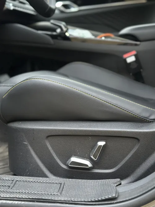 Geely Coolray 2026 