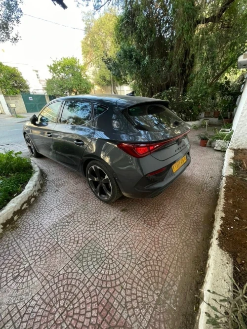 Cupra  Leon 2024 