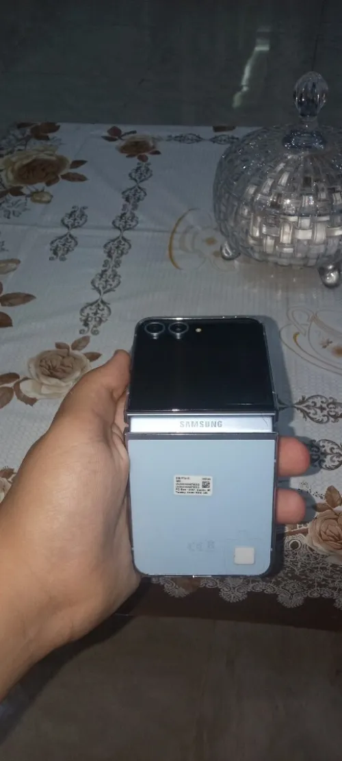 Samsung Z flip 6