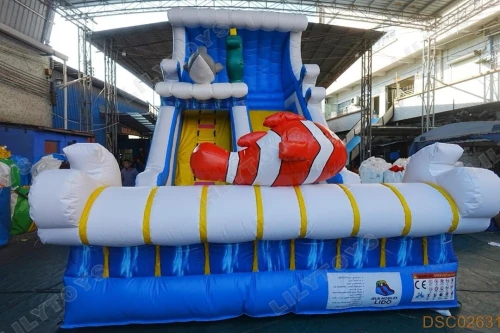 Toboggan gonflable