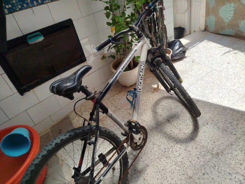 بئر خادم زونكة