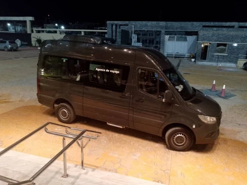 LOCATION DES  BUS ET MINI BUS +VIP VAN