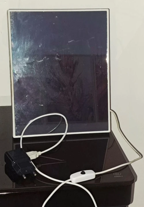 Cadre électronique + chargeur